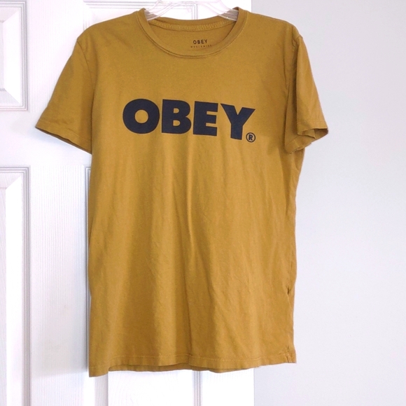 Obey Tops - 🎉Host Pick🎉 Women's Medium Obey T-Shirt